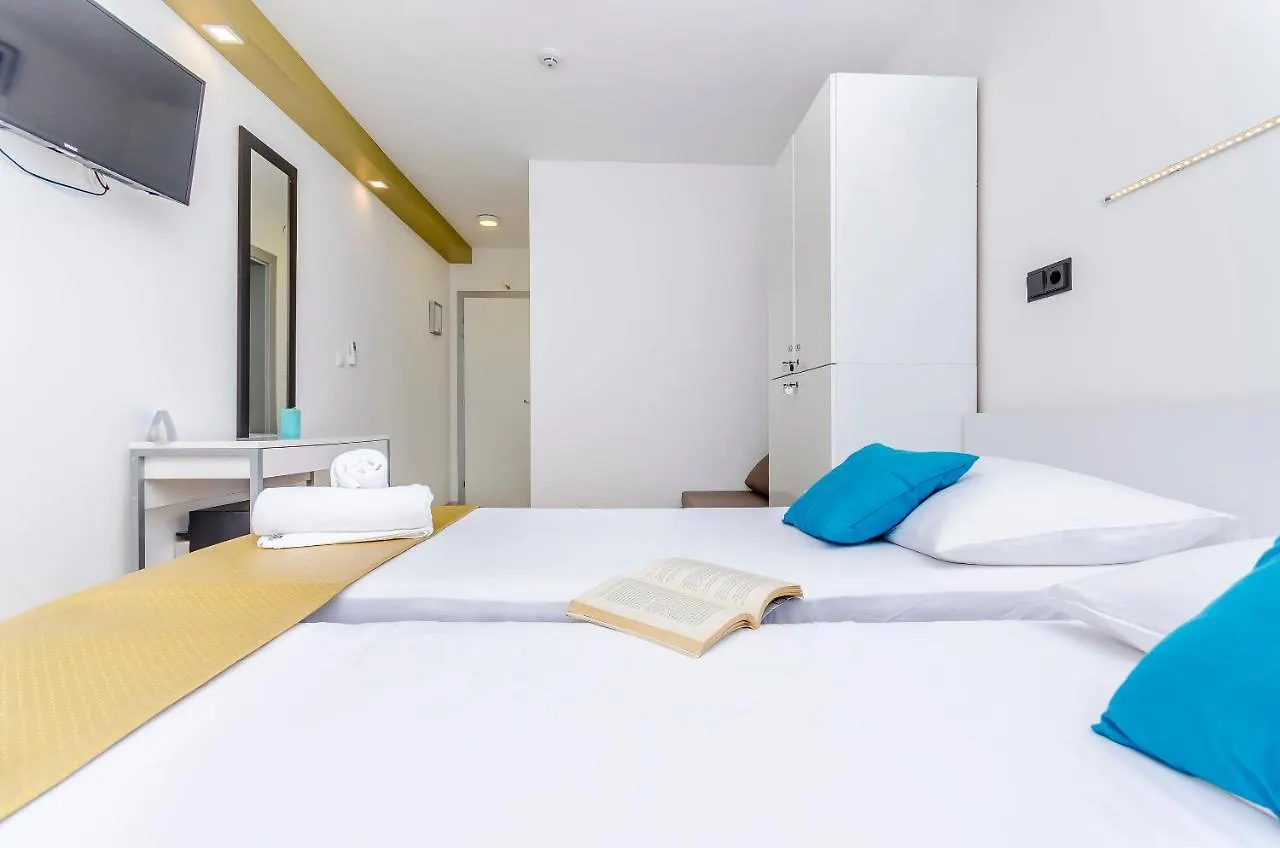 Guest house All Saints Suites B&B Kastela Kastel Stafilic